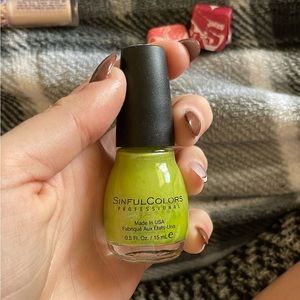 sinful colors curry up